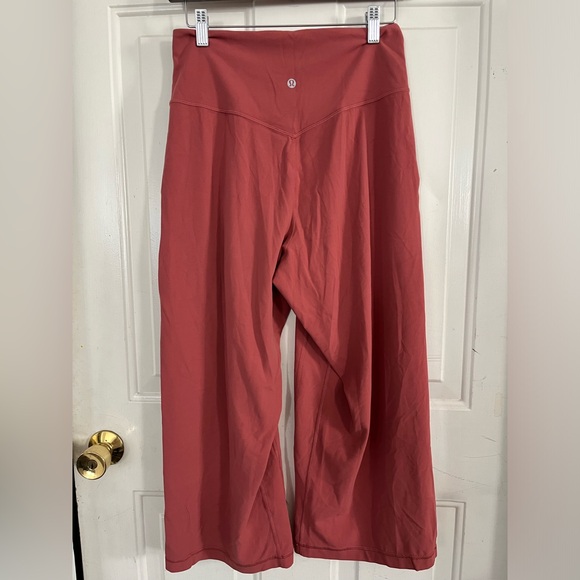 lululemon cropped leggings - Picture 3 of 5